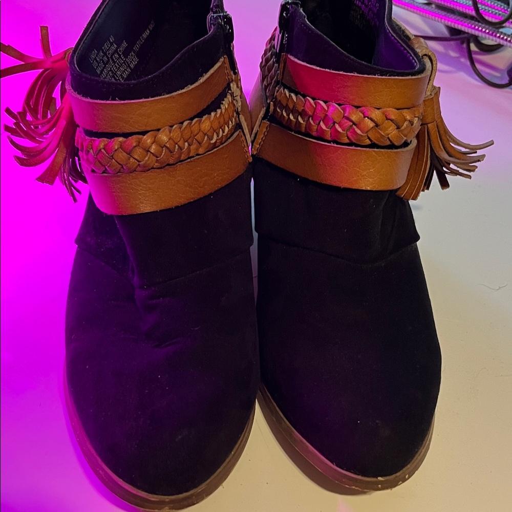 Just Fab Ankle Booties
